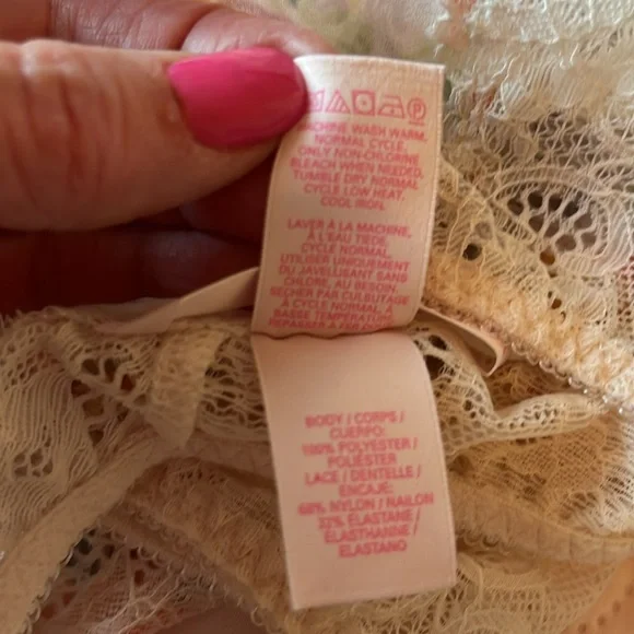 Victoria's Secret Floral Lace Chemise - Pink and White - Picture 9 of 9